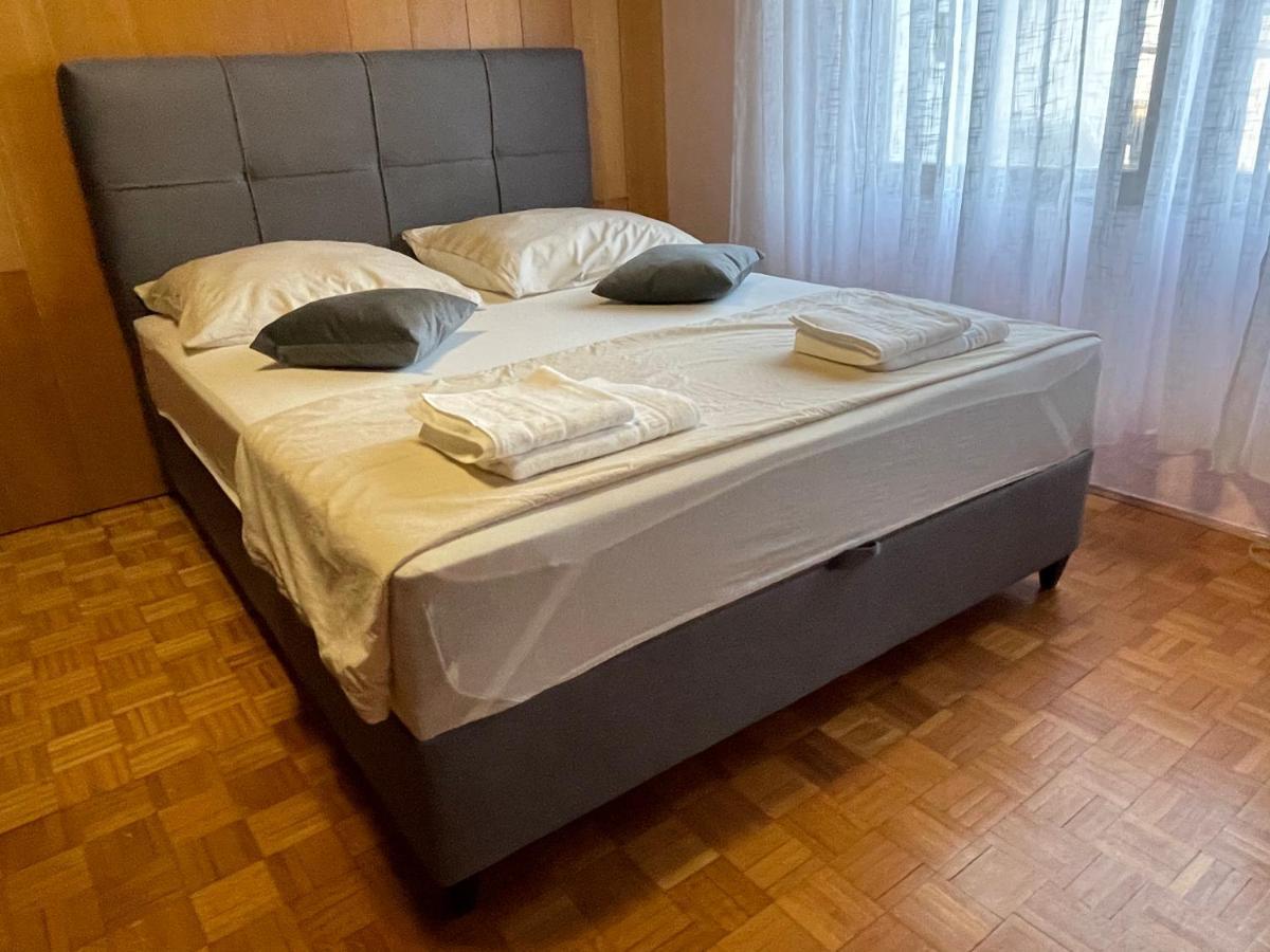 Apartment Ado Selce Buitenkant foto